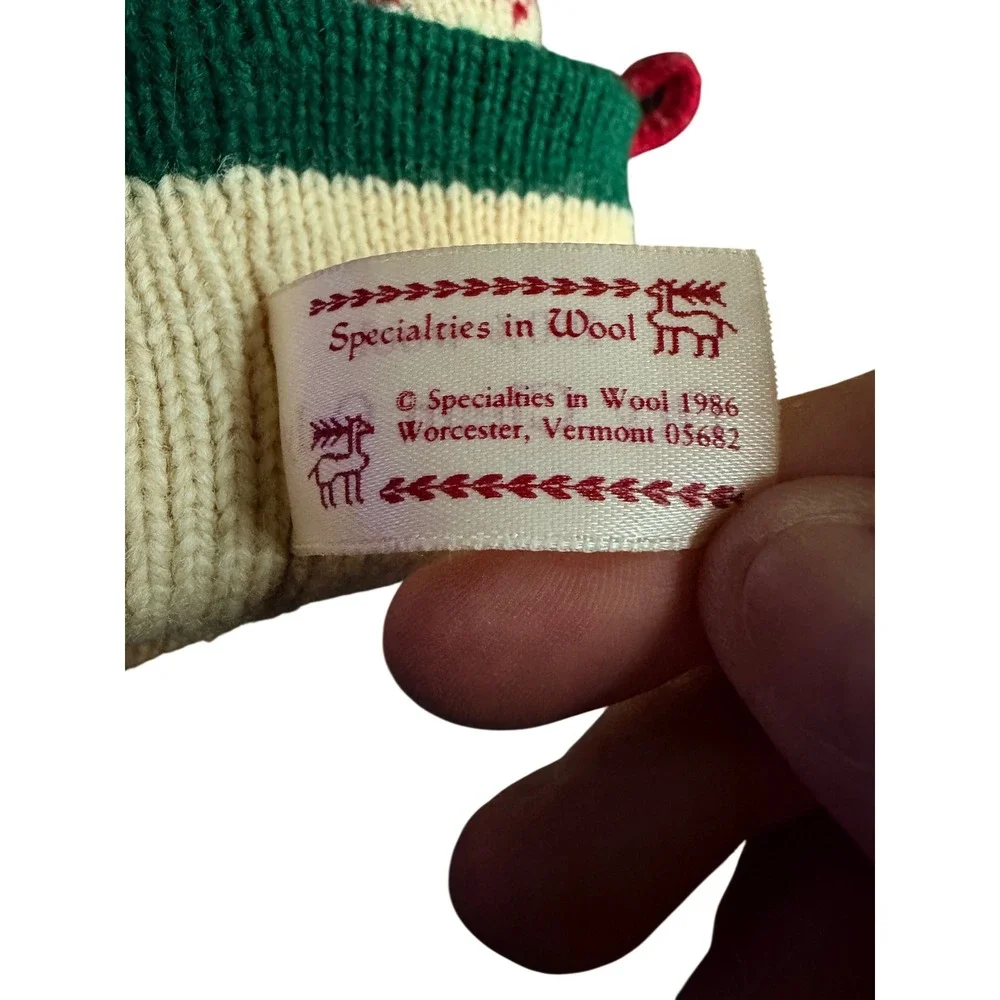 Specialties in Wool Christmas Stocking OS Green Red Cream  1986 Hearts